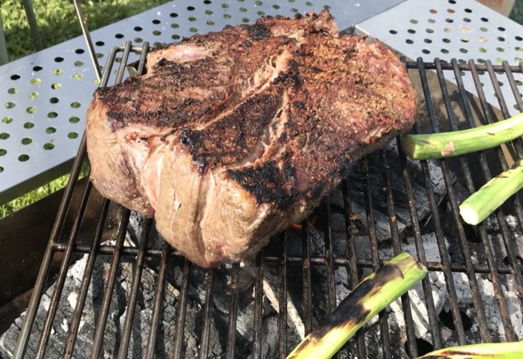 大きな塊肉をロースト